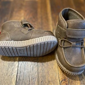 Osh Kosh Chukka Style Boots, little kids size 8